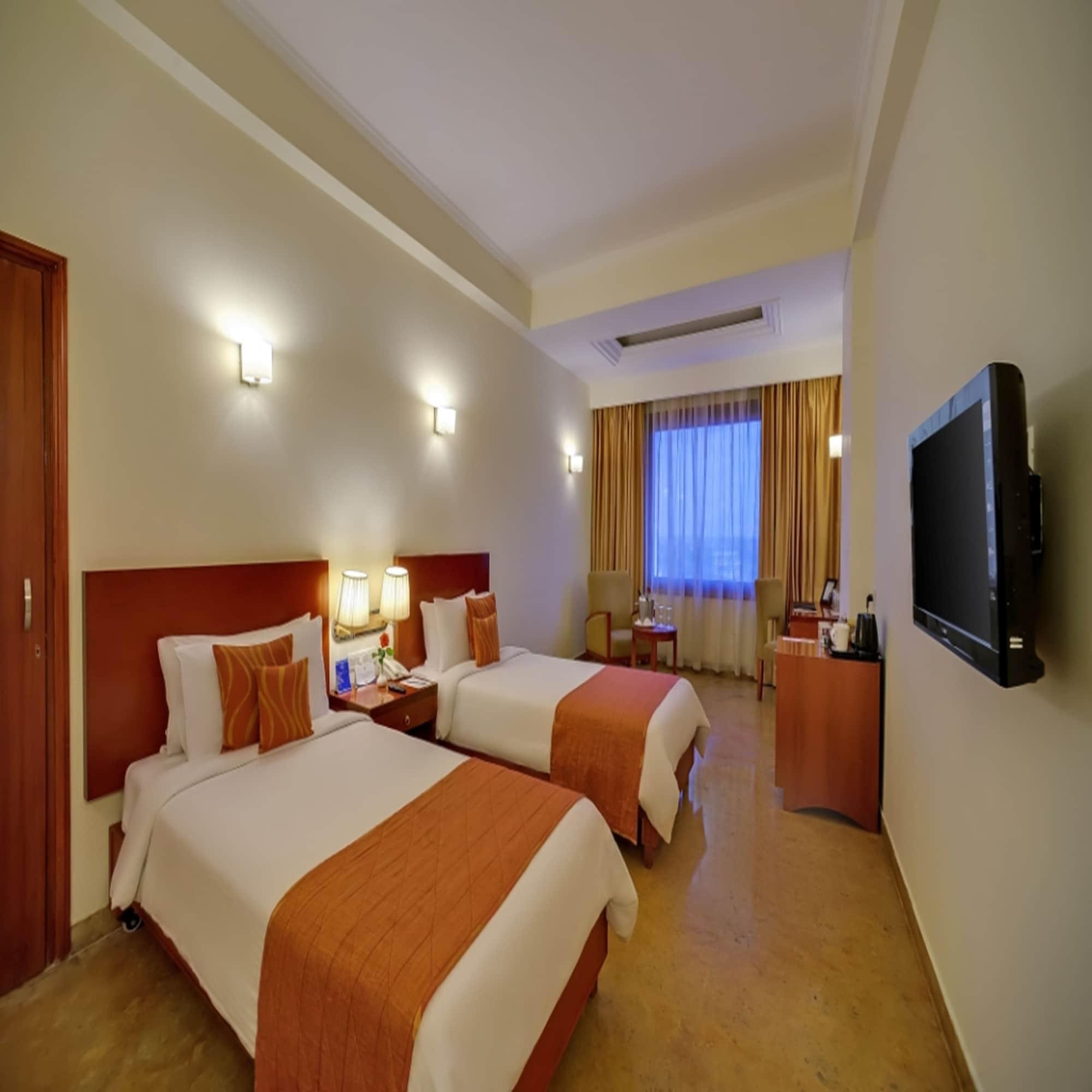 Royal Sarovar Portico Siliguri Luaran gambar