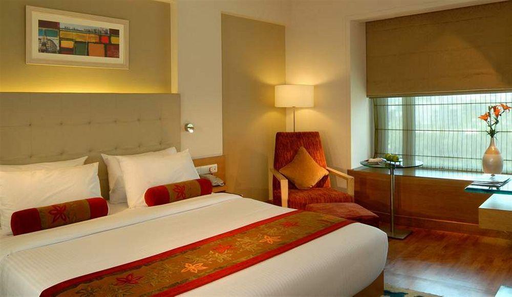 Royal Sarovar Portico Siliguri Luaran gambar