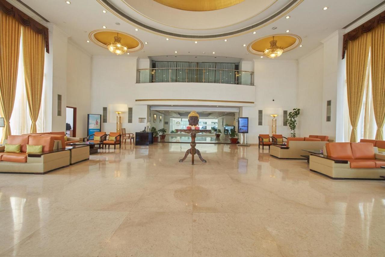 Royal Sarovar Portico Siliguri Luaran gambar
