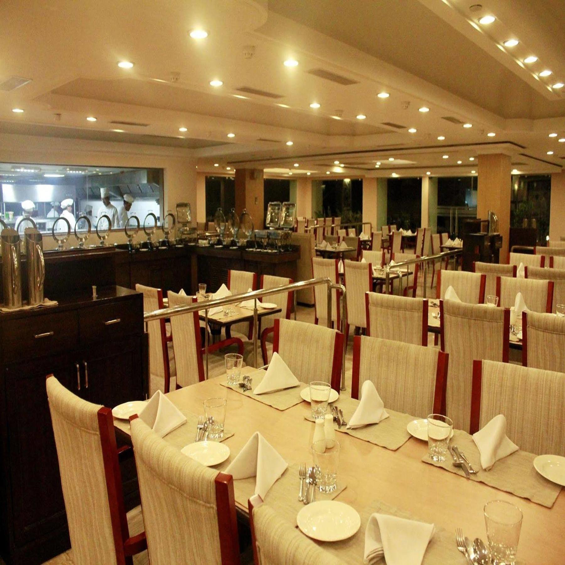 Royal Sarovar Portico Siliguri Luaran gambar