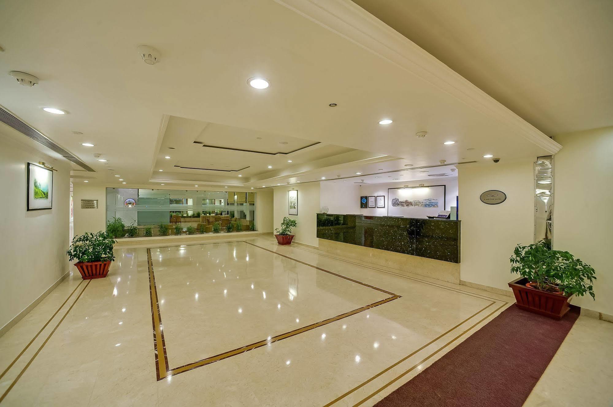 Royal Sarovar Portico Siliguri Luaran gambar