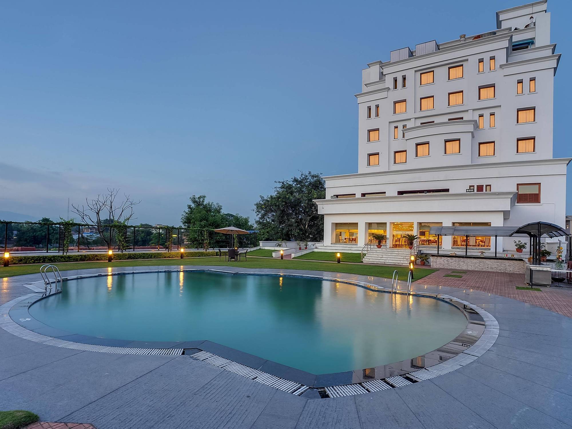 Royal Sarovar Portico Siliguri Luaran gambar